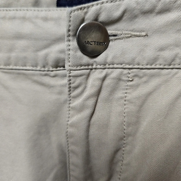 ARC'TERYX Women’s Damen Khaki Cropped Capri Hiking Pants Sz10 - Picture 7 of 15